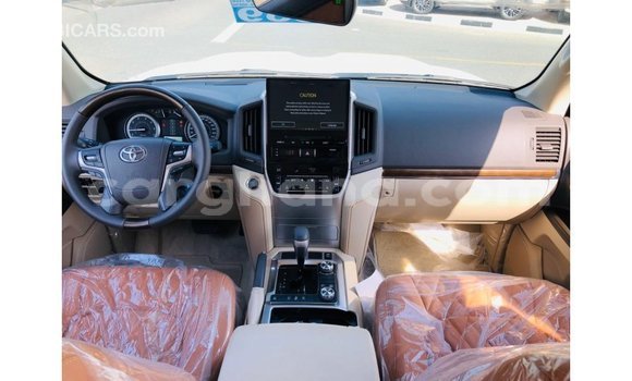 Buy Import Toyota Land Cruiser White Car in Import - Dubai in Ashanti Buy Import Toyota Land Cruiser White Car in Import - Dubai in Ashanti