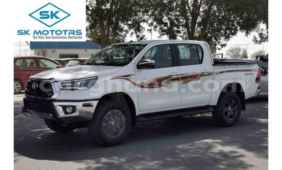 Buy Import Toyota Hilux White Car in Import - Dubai in Ashanti Buy Import Toyota Hilux White Car in Import - Dubai in Ashanti