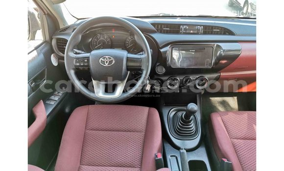 Buy Import Toyota Hilux White Car in Import - Dubai in Ashanti Buy Import Toyota Hilux White Car in Import - Dubai in Ashanti