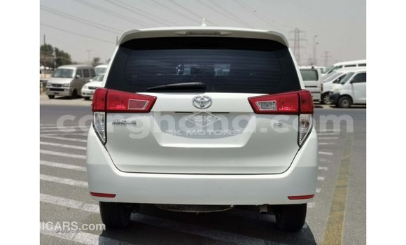 Ra Imported Toyota Innova funfun Ọkọ̀ in Import - Dubai ni Ashanti Ra Imported Toyota Innova funfun Ọkọ̀ in Import - Dubai ni Ashanti