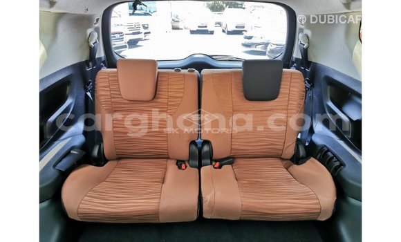 Ra Imported Toyota Innova funfun Ọkọ̀ in Import - Dubai ni Ashanti Ra Imported Toyota Innova funfun Ọkọ̀ in Import - Dubai ni Ashanti