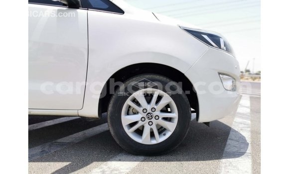 Ra Imported Toyota Innova funfun Ọkọ̀ in Import - Dubai ni Ashanti Ra Imported Toyota Innova funfun Ọkọ̀ in Import - Dubai ni Ashanti