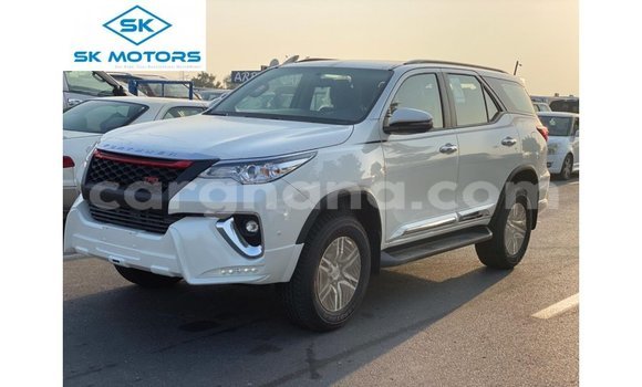 Buy Import Toyota Fortuner White Car in Import - Dubai in Ashanti Buy Import Toyota Fortuner White Car in Import - Dubai in Ashanti