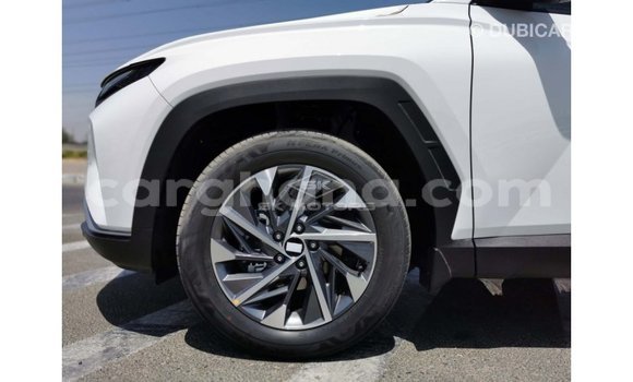 Sayi Imported Hyundai Tucson White Mota in Import - Dubai a Ashanti Sayi Imported Hyundai Tucson White Mota in Import - Dubai a Ashanti