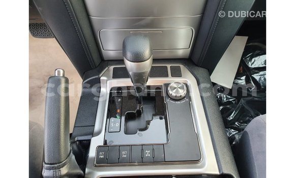 Buy Import Toyota Land Cruiser White Car in Import - Dubai in Ashanti Buy Import Toyota Land Cruiser White Car in Import - Dubai in Ashanti