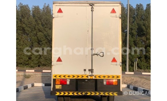 Ra Imported Hyundai Accent funfun Ọkọ̀ in Import - Dubai ni Ashanti Ra Imported Hyundai Accent funfun Ọkọ̀ in Import - Dubai ni Ashanti