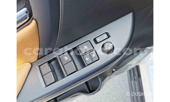 Sayi Imported Toyota Fortuner White Mota in Import - Dubai a Ashanti Sayi Imported Toyota Fortuner White Mota in Import - Dubai a Ashanti