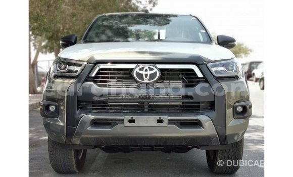 Ra Imported Toyota Hilux Brown Ọkọ̀ in Import - Dubai ni Ashanti Ra Imported Toyota Hilux Brown Ọkọ̀ in Import - Dubai ni Ashanti