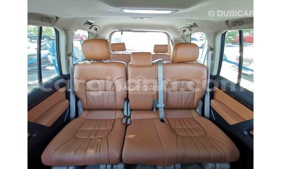 Buy Import Toyota Land Cruiser White Car in Import - Dubai in Ashanti Buy Import Toyota Land Cruiser White Car in Import - Dubai in Ashanti