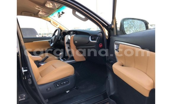 Sayi Imported Toyota Fortuner Black Mota in Import - Dubai a Ashanti Sayi Imported Toyota Fortuner Black Mota in Import - Dubai a Ashanti