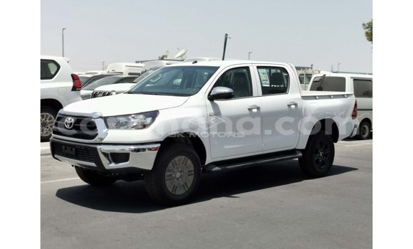 Ra Imported Toyota Hilux funfun Ọkọ̀ in Import - Dubai ni Ashanti Ra Imported Toyota Hilux funfun Ọkọ̀ in Import - Dubai ni Ashanti