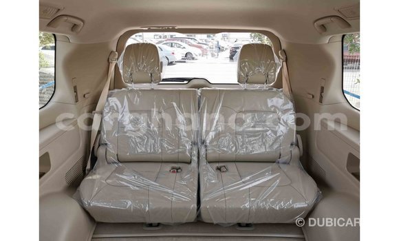Buy Import Toyota Land Cruiser White Car in Import - Dubai in Ashanti Buy Import Toyota Land Cruiser White Car in Import - Dubai in Ashanti