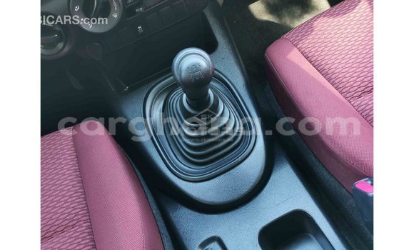 Sayi Imported Toyota Hilux White Mota in Import - Dubai a Ashanti Sayi Imported Toyota Hilux White Mota in Import - Dubai a Ashanti