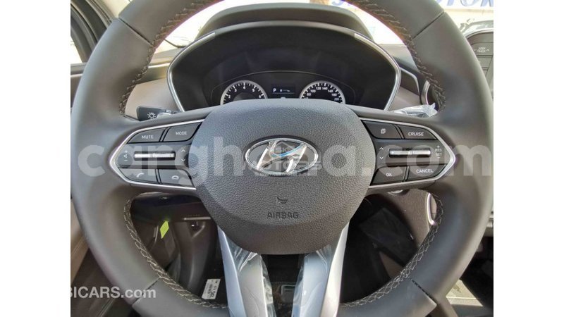 Big with watermark hyundai santa fe ashanti import dubai 30597