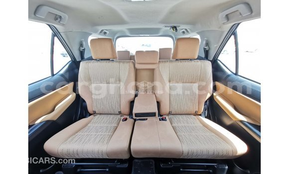 Buy Import Toyota Fortuner White Car in Import - Dubai in Ashanti Buy Import Toyota Fortuner White Car in Import - Dubai in Ashanti