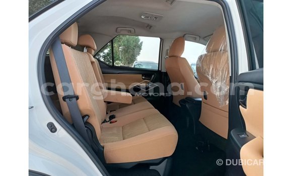 Buy Import Toyota Fortuner White Car in Import - Dubai in Ashanti Buy Import Toyota Fortuner White Car in Import - Dubai in Ashanti