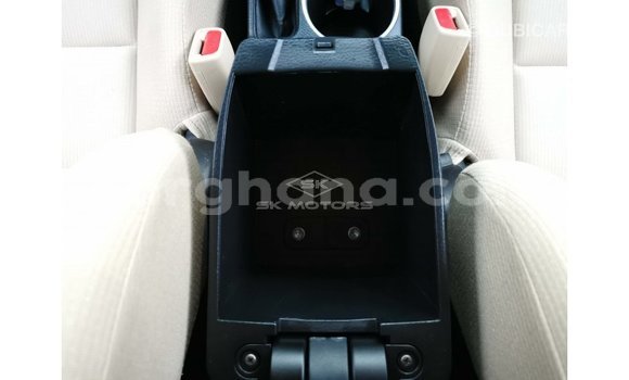 Ra Imported Toyota Corolla funfun Ọkọ̀ in Import - Dubai ni Ashanti Ra Imported Toyota Corolla funfun Ọkọ̀ in Import - Dubai ni Ashanti