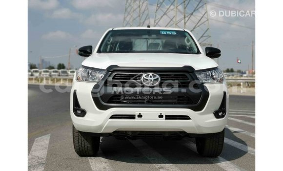 Ra Imported Toyota Hilux funfun Ọkọ̀ in Import - Dubai ni Ashanti Ra Imported Toyota Hilux funfun Ọkọ̀ in Import - Dubai ni Ashanti