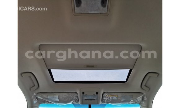 Sayi Imported Toyota Land Cruiser White Mota in Import - Dubai a Ashanti Sayi Imported Toyota Land Cruiser White Mota in Import - Dubai a Ashanti