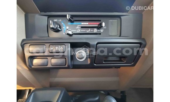 Buy Import Toyota Land Cruiser White Car in Import - Dubai in Ashanti Buy Import Toyota Land Cruiser White Car in Import - Dubai in Ashanti