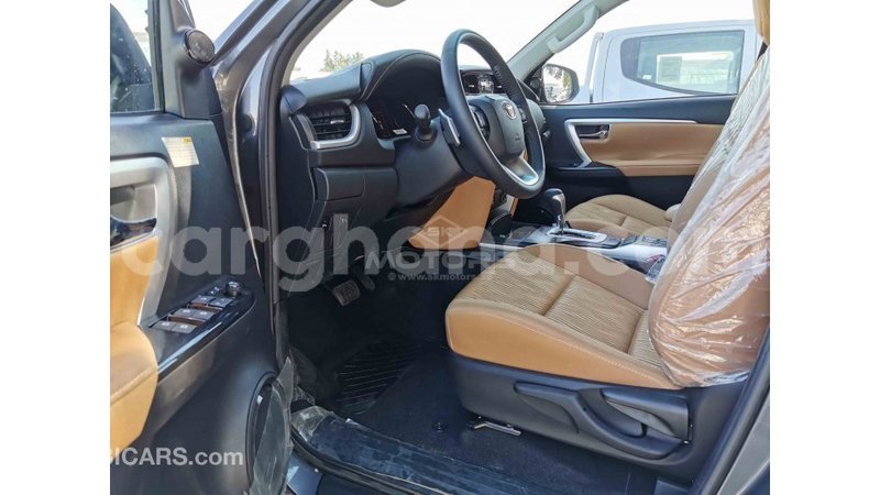 Big with watermark toyota fortuner ashanti import dubai 30666