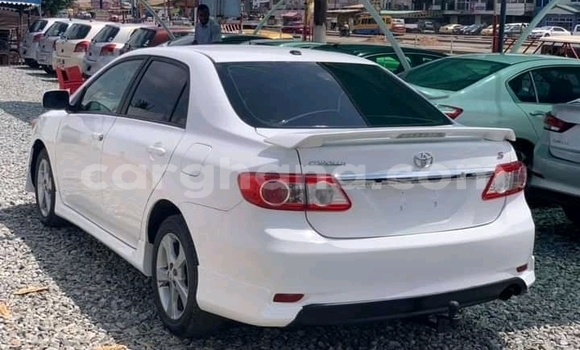Buy Used Toyota Corolla White Car in Accra in Greater Accra Buy Used Toyota Corolla White Car in Accra in Greater Accra