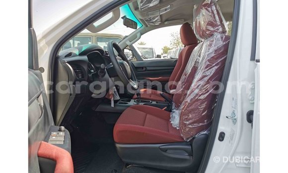 Ra Imported Toyota Hilux funfun Ọkọ̀ in Import - Dubai ni Ashanti Ra Imported Toyota Hilux funfun Ọkọ̀ in Import - Dubai ni Ashanti