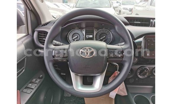 Ra Imported Toyota Hilux funfun Ọkọ̀ in Import - Dubai ni Ashanti Ra Imported Toyota Hilux funfun Ọkọ̀ in Import - Dubai ni Ashanti