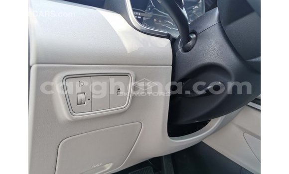 Sayi Imported Hyundai Tucson White Mota in Import - Dubai a Ashanti Sayi Imported Hyundai Tucson White Mota in Import - Dubai a Ashanti