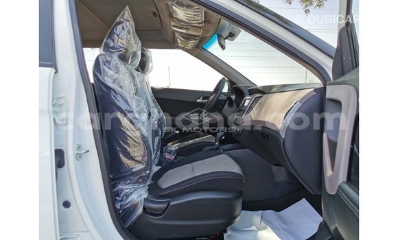 Ra Imported Hyundai Creta funfun Ọkọ̀ in Import - Dubai ni Ashanti Ra Imported Hyundai Creta funfun Ọkọ̀ in Import - Dubai ni Ashanti