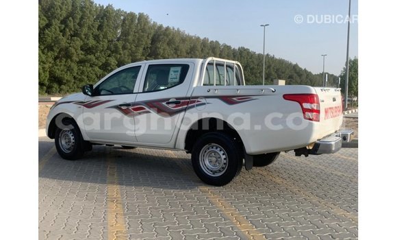 Buy Import Mitsubishi L200 White Car in Import - Dubai in Ashanti Buy Import Mitsubishi L200 White Car in Import - Dubai in Ashanti