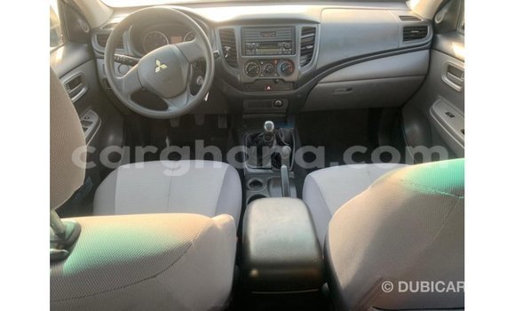 Buy Import Mitsubishi L200 White Car in Import - Dubai in Ashanti Buy Import Mitsubishi L200 White Car in Import - Dubai in Ashanti