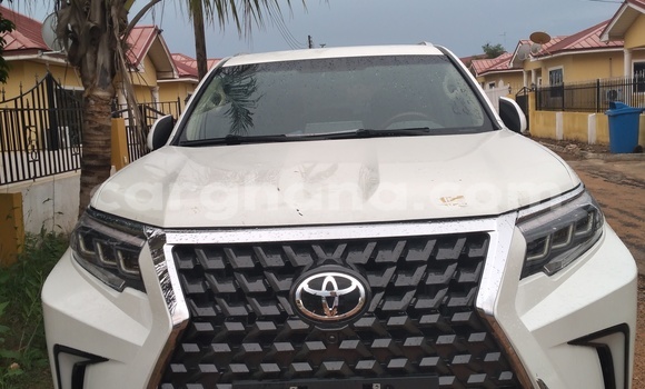 Buy Used Toyota Land Cruiser Prado White Car in Tema in Greater Accra