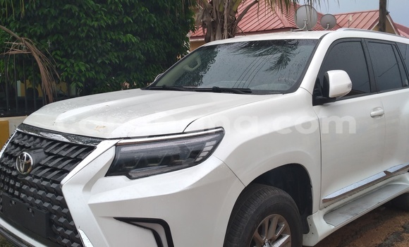 Buy Used Toyota Land Cruiser Prado White Car in Tema in Greater Accra Buy Used Toyota Land Cruiser Prado White Car in Tema in Greater Accra