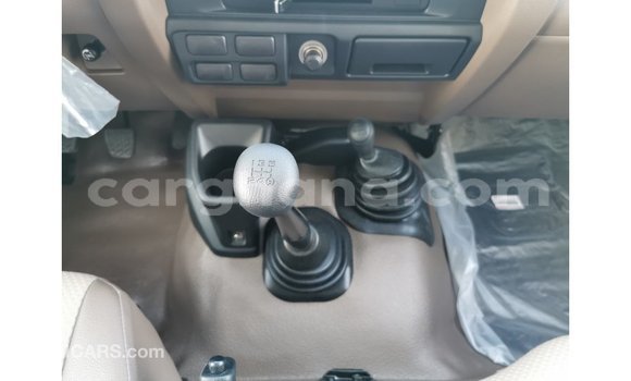 Buy Import Toyota Land Cruiser White Car in Import - Dubai in Ashanti Buy Import Toyota Land Cruiser White Car in Import - Dubai in Ashanti