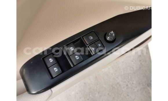 Ra Imported Toyota Camry funfun Ọkọ̀ in Import - Dubai ni Ashanti Ra Imported Toyota Camry funfun Ọkọ̀ in Import - Dubai ni Ashanti