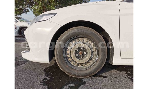 Ra Imported Toyota Camry funfun Ọkọ̀ in Import - Dubai ni Ashanti Ra Imported Toyota Camry funfun Ọkọ̀ in Import - Dubai ni Ashanti