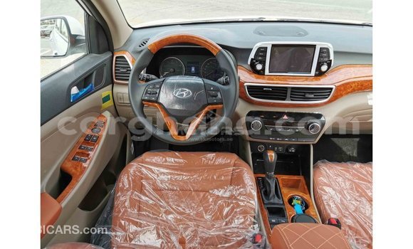 Buy Import Hyundai Tucson White Car in Import - Dubai in Ashanti Buy Import Hyundai Tucson White Car in Import - Dubai in Ashanti