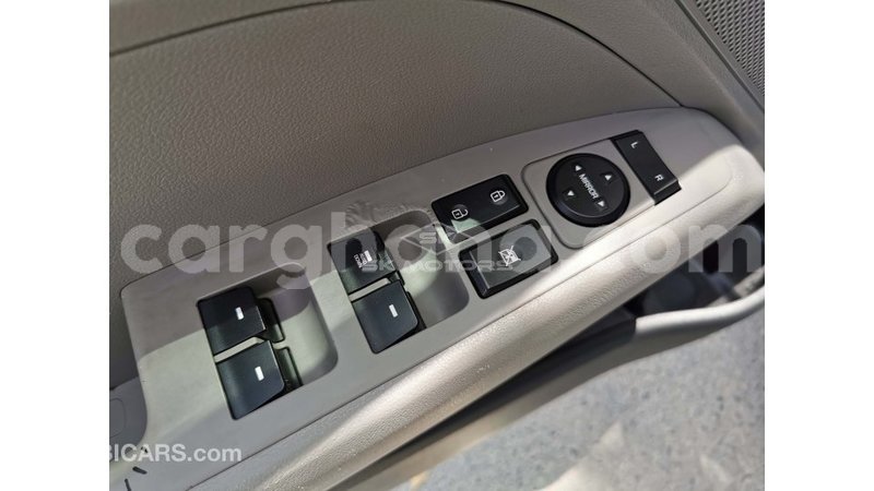 Big with watermark hyundai elantra ashanti import dubai 30788