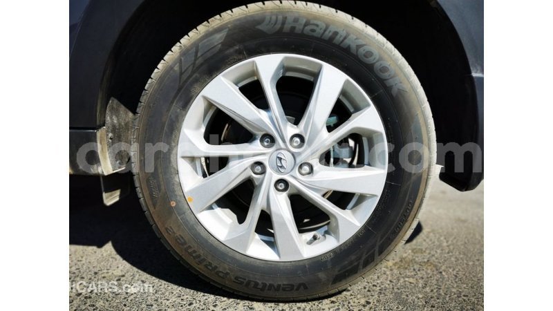 Big with watermark hyundai tucson ashanti import dubai 30791