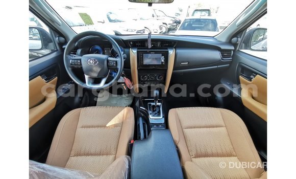Buy Import Toyota Fortuner White Car in Import - Dubai in Ashanti Buy Import Toyota Fortuner White Car in Import - Dubai in Ashanti