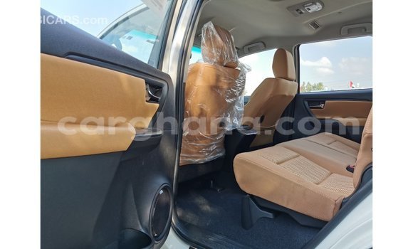 Buy Import Toyota Fortuner White Car in Import - Dubai in Ashanti Buy Import Toyota Fortuner White Car in Import - Dubai in Ashanti