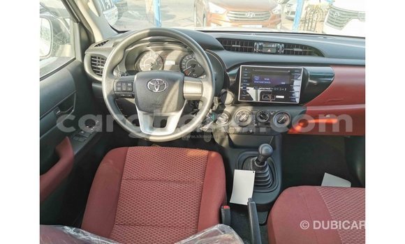 Ra Imported Toyota Hilux funfun Ọkọ̀ in Import - Dubai ni Ashanti Ra Imported Toyota Hilux funfun Ọkọ̀ in Import - Dubai ni Ashanti