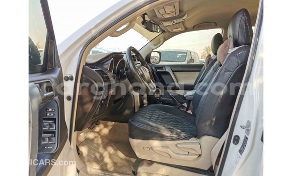 Sayi Imported Toyota Prado White Mota in Import - Dubai a Ashanti Sayi Imported Toyota Prado White Mota in Import - Dubai a Ashanti