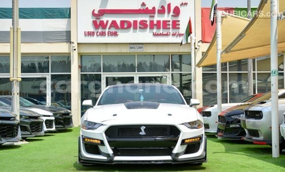 Ra Imported Ford Mustang funfun Ọkọ̀ in Import - Dubai ni Ashanti Ra Imported Ford Mustang funfun Ọkọ̀ in Import - Dubai ni Ashanti