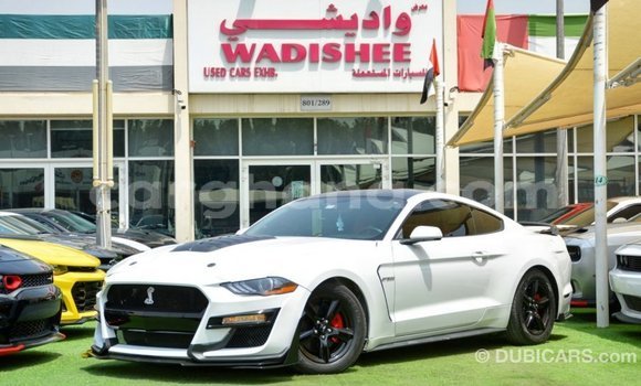 Ra Imported Ford Mustang funfun Ọkọ̀ in Import - Dubai ni Ashanti Ra Imported Ford Mustang funfun Ọkọ̀ in Import - Dubai ni Ashanti