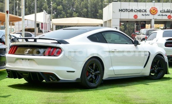 Ra Imported Ford Mustang funfun Ọkọ̀ in Import - Dubai ni Ashanti Ra Imported Ford Mustang funfun Ọkọ̀ in Import - Dubai ni Ashanti