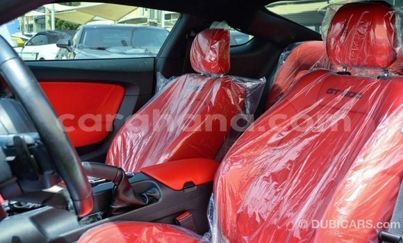 Ra Imported Ford Mustang funfun Ọkọ̀ in Import - Dubai ni Ashanti Ra Imported Ford Mustang funfun Ọkọ̀ in Import - Dubai ni Ashanti