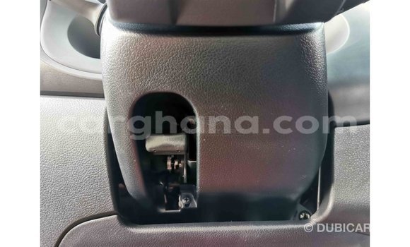 Ra Imported Toyota Hilux funfun Ọkọ̀ in Import - Dubai ni Ashanti Ra Imported Toyota Hilux funfun Ọkọ̀ in Import - Dubai ni Ashanti