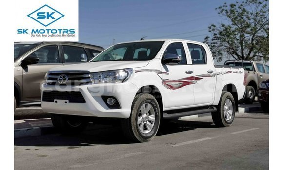 Buy Import Toyota Hilux White Car in Import - Dubai in Ashanti Buy Import Toyota Hilux White Car in Import - Dubai in Ashanti